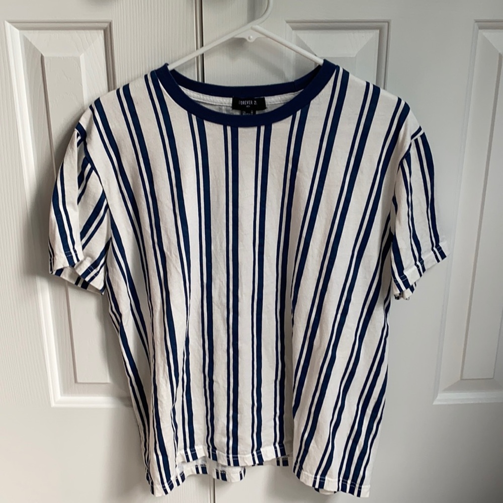 Men’s white and blue striped T-Shirt